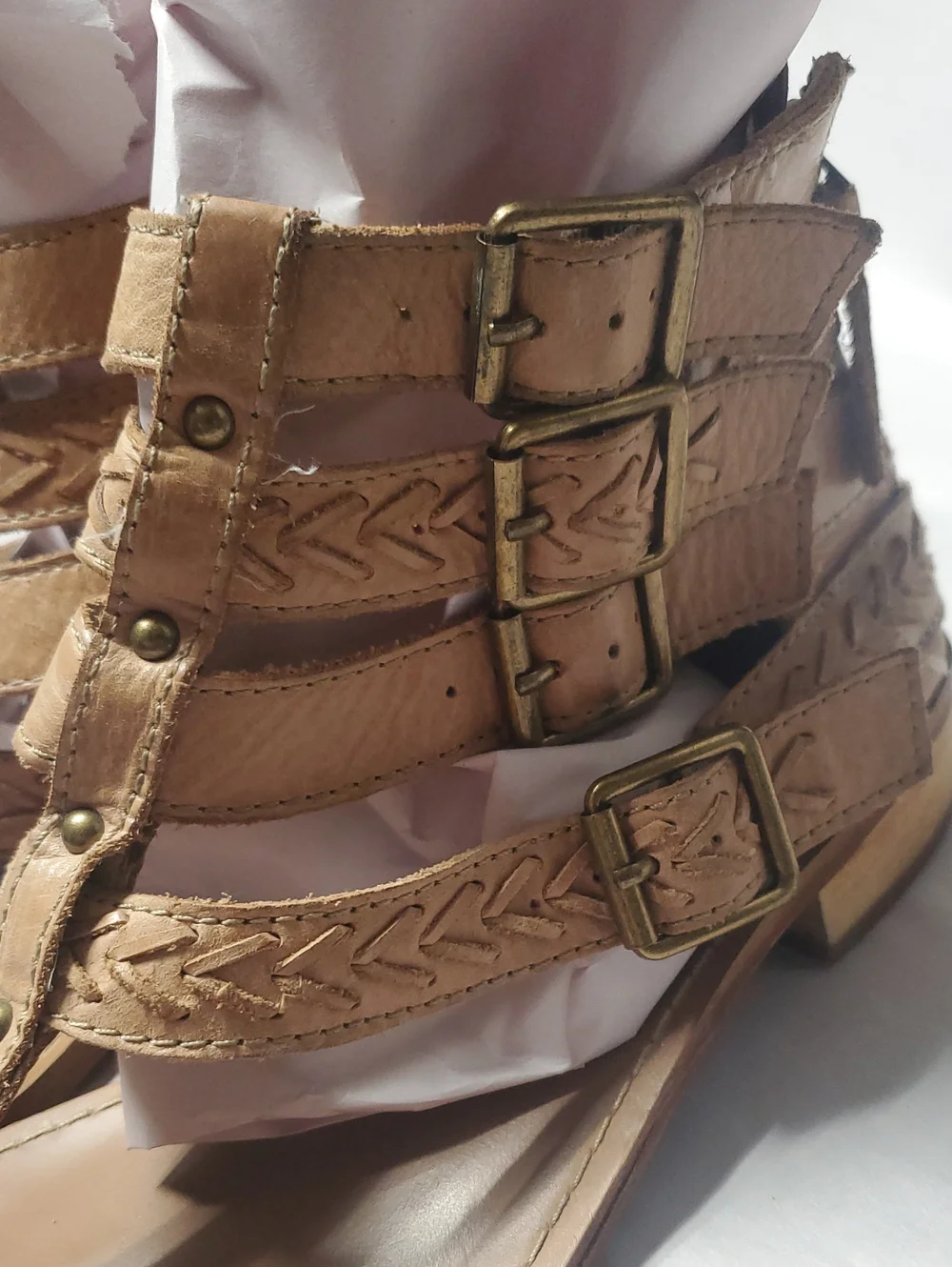 Latigo 'Rami' Womens Leather BoHo Sandals Size 7 Birch Buckle Gladiator Festival
